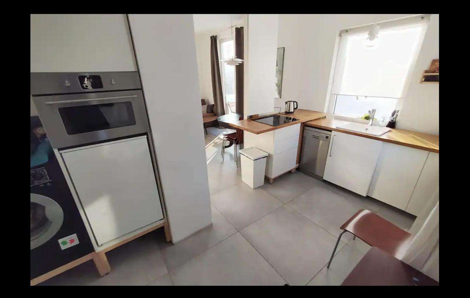 Hillside View House With Garden, Private Parking, Quiet Location - 12 Min To Old Town Anytime, Long Stays Welcome ヴィリニュス エクステリア 写真